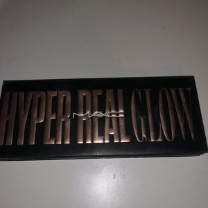 Mac hyper glow palette